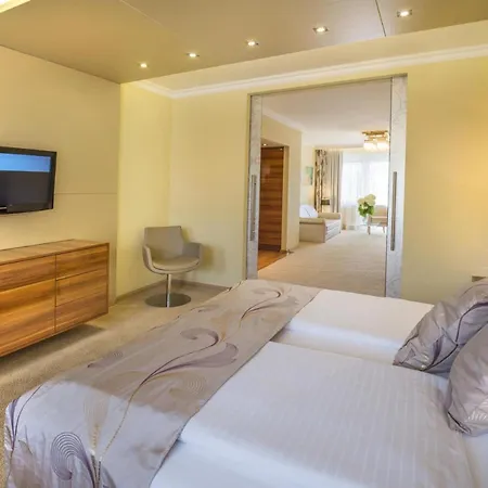 Thermalhotel Leitner 4* لويبرسدورف باي فرس